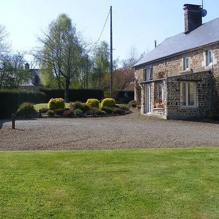 בית נופש La Bannerie Mesnil-Clinchamps